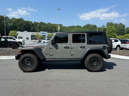 Used 2023 Jeep Wrangler Unlimited Rubicon w/ Xtreme 35 Tire Package AWD/4WD image 2