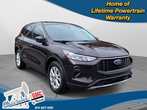 Used 2023 Ford Escape Active w/ Tech Pack #2 AWD/4WD image 1