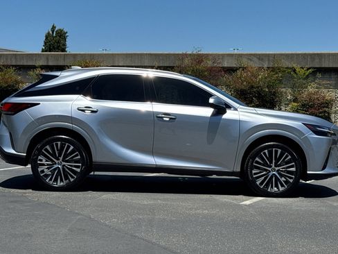Used 2024 Lexus RX 350 Premium w/ Accessory Package (Z1) FWD image 3