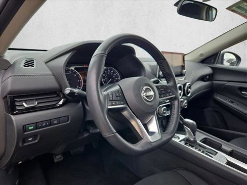 Used 2025 Nissan Sentra SV w/ All-Weather Package FWD image 9