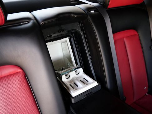 Used 2022 Rolls-Royce Ghost w/ Ghost Package image 30