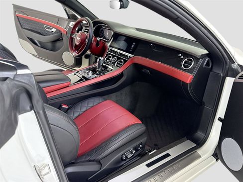 Used 2020 Bentley Continental GT AWD/4WD image 25