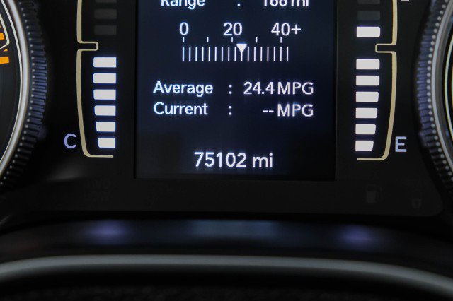 Used 2020 Jeep Cherokee Latitude Plus w/ Cold Weather Group AWD/4WD image 19