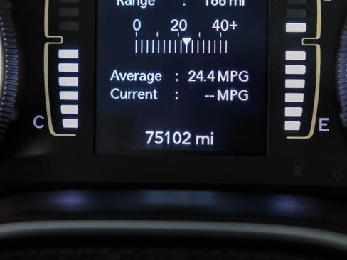 Used 2020 Jeep Cherokee Latitude Plus w/ Cold Weather Group AWD/4WD image 19