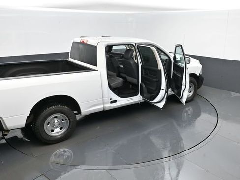 Used 2018 RAM 1500 Tradesman image 23