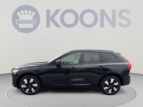 Used 2024 Volvo XC60 T8 Plus w/ Protection Package Premier AWD/4WD image 2