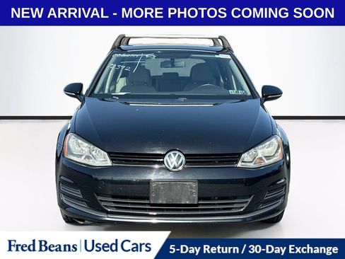 Used 2015 Volkswagen Golf S FWD image 2