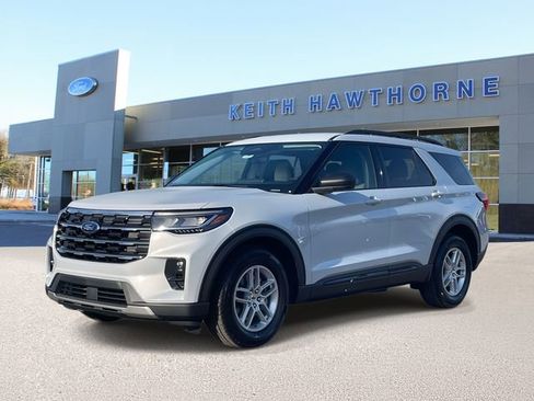 New 2026 Ford Explorer Active w/ Active Comfort Package image 3