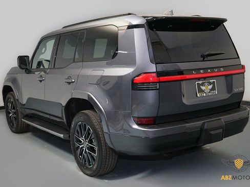 Used 2026 Lexus GX 550 w/ Accessory Package (2T) image 7