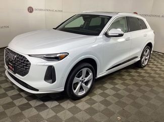 Certified 2025 Audi Q5 Premium Plus w/ Premium Plus video 1