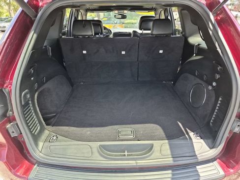 Used 2019 Jeep Grand Cherokee Altitude AWD/4WD image 25