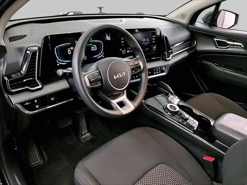 Used 2023 Kia Sportage LX FWD image 12