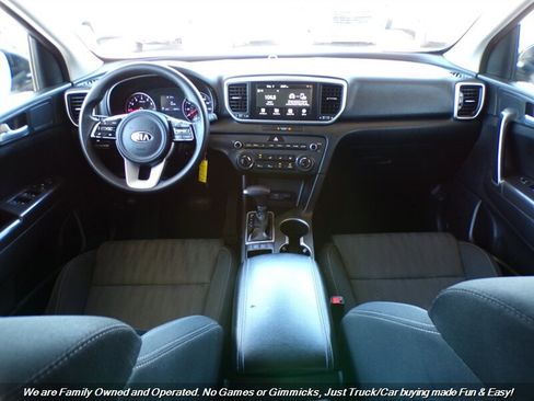 Used 2020 Kia Sportage LX FWD image 27