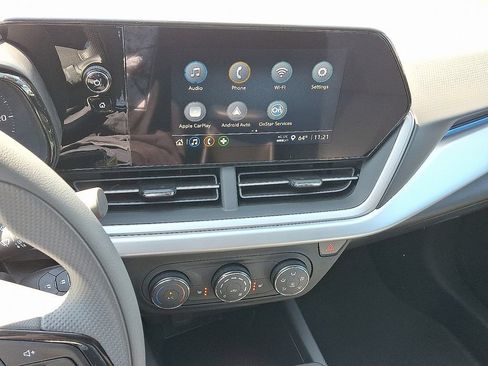 New 2026 Chevrolet Trax LS w/ LS Convenience Package FWD image 9