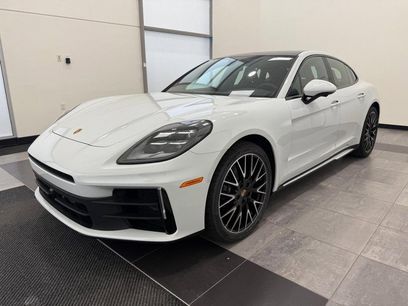 New 2025 Porsche Panamera 4