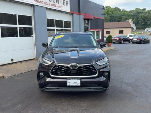 Used 2020 Toyota Highlander Limited AWD/4WD image 3