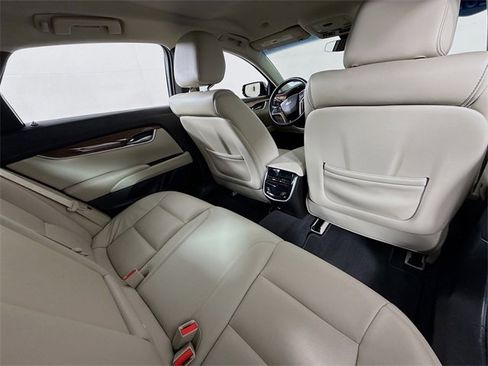 Used 2018 Cadillac XTS Luxury image 29
