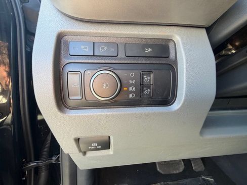 Used 2024 Ford F250 XLT w/ XLT Premium Package AWD/4WD image 3