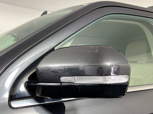 Used 2024 Ford Expedition Limited image 12