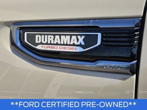Used 2022 GMC Sierra 1500 AT4 w/ AT4 Preferred Package AWD/4WD image 7