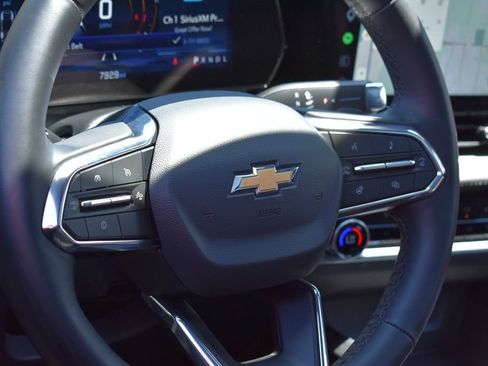 Used 2026 Chevrolet Equinox LT w/ Convenience Package II AWD/4WD image 13
