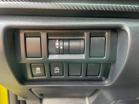 Used 2023 Subaru Crosstrek 2.0i Premium image 13