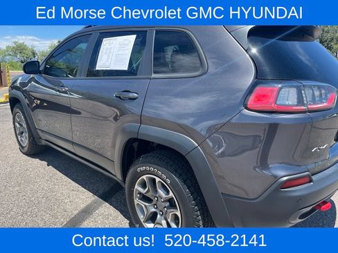 Used 2020 Jeep Cherokee Trailhawk AWD/4WD image 7