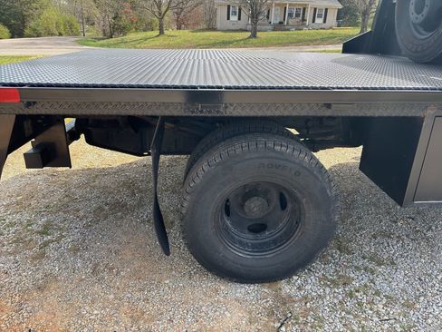 Used 2004 Ford F350 XL image 8