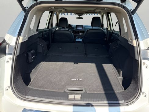 Certified 2025 Nissan Rogue SV w/ SV Premium Package AWD/4WD image 40