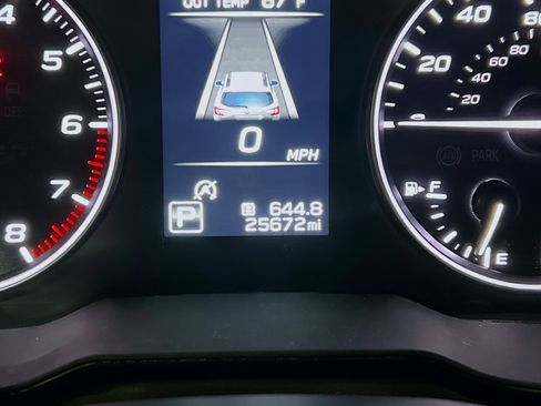 Used 2024 Subaru Outback Premium AWD/4WD image 8
