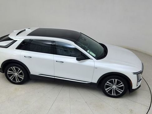 Used 2024 Cadillac Lyriq Luxury image 78