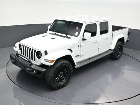 Used 2023 Jeep Gladiator Overland AWD/4WD image 15