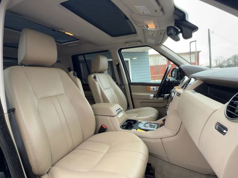 Used 2016 Land Rover LR4 HSE Silver Edition image 24