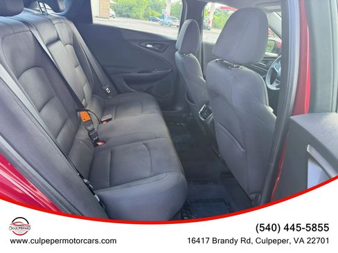 Used 2017 Chevrolet Malibu LT FWD image 13