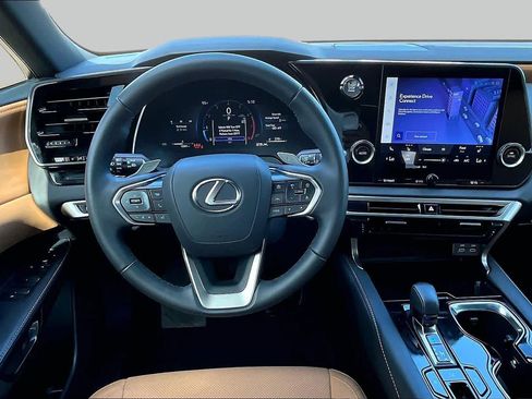 Used 2025 Lexus RX 350 FWD w/ Technology Package image 6