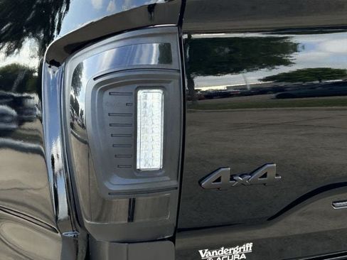 Used 2023 Toyota Tacoma SR AWD/4WD image 8