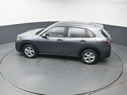 Certified 2024 Honda HR-V LX image 36