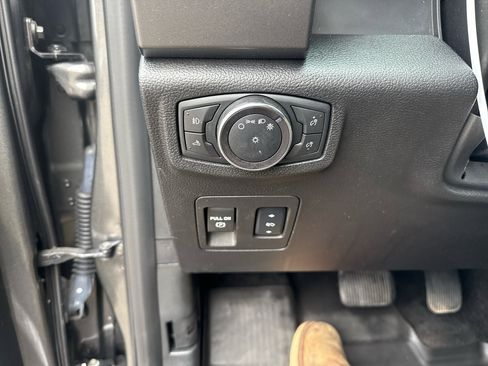 Used 2018 Ford F150 XLT w/ Equipment Group 302A Luxury image 17