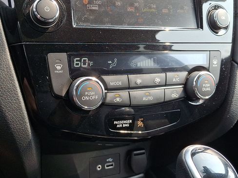 Certified 2020 Nissan Rogue SL AWD/4WD image 15