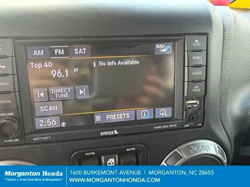 Used 2018 Jeep Wrangler Unlimited Sahara AWD/4WD image 15