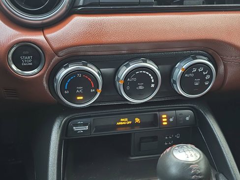 Used 2019 MAZDA MX-5 Miata RF Grand Touring image 21