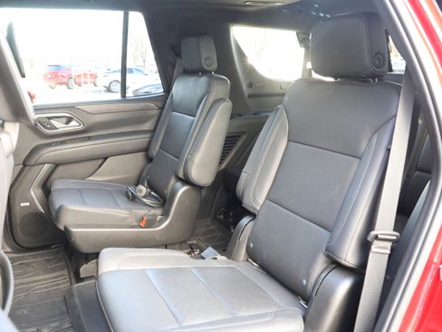 Used 2021 Chevrolet Tahoe LT w/ LT Signature Package image 35