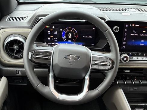 New 2026 Chevrolet Colorado ZR2 w/ Technology Package AWD/4WD image 21