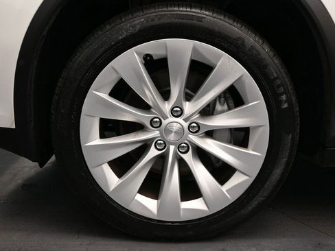 Used 2018 Tesla Model X 100D image 10