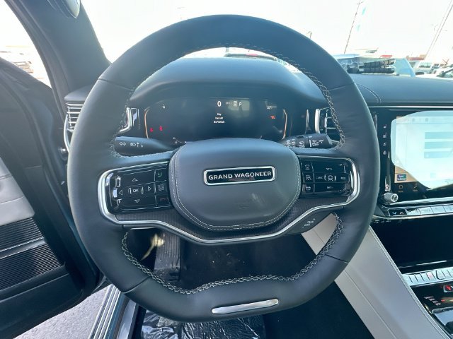 Used 2026 Jeep Grand Wagoneer Summit w/ Rear Seat Video Group I AWD/4WD image 16