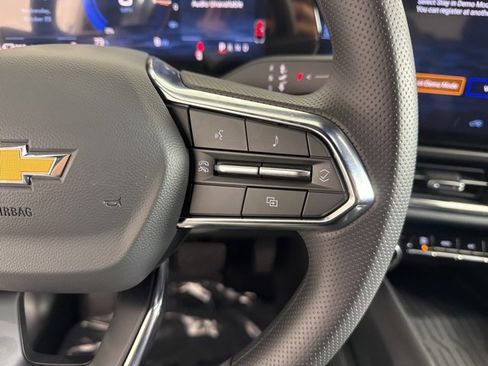 New 2026 Chevrolet Equinox EV LT image 20