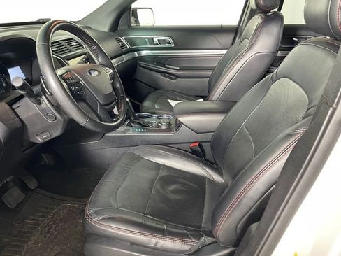 Used 2016 Ford Explorer Sport w/ Equipment Group 401A image 2