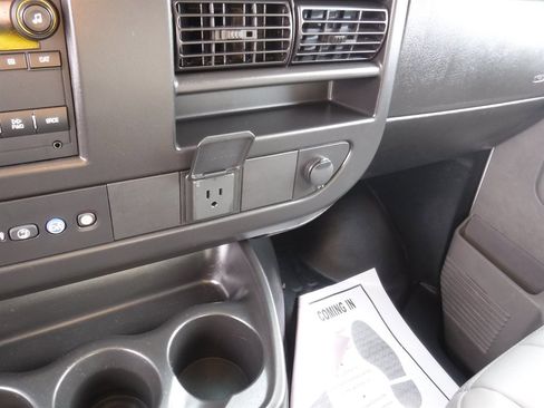 Used 2023 GMC Savana 2500 w/ Driver Convenience Package image 12