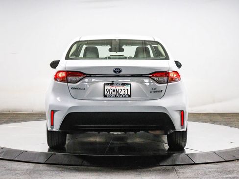 Certified 2023 Toyota Corolla LE FWD image 3