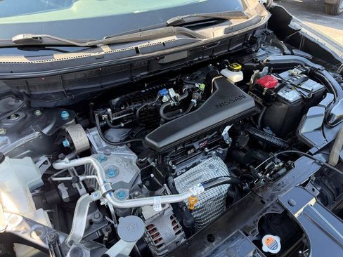 Used 2018 Nissan Rogue S FWD image 37
